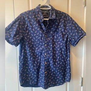 Men's medium Blue button down shirt with fun lizard print 100% cotton